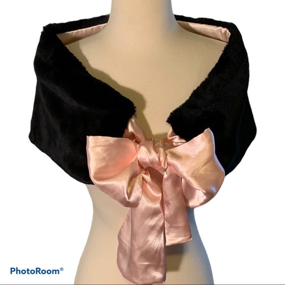 kenzie Accessories - PROM! Kenzie Faux Fur Stole with Pink Satin Bow